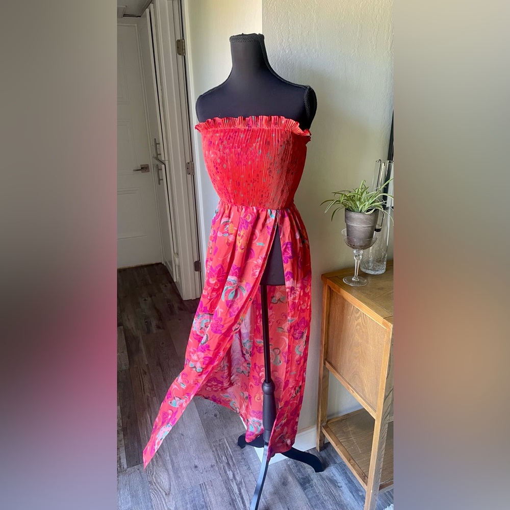 Vintage Joan Leslie by Kapser strapless top with sheer skirt- size 2